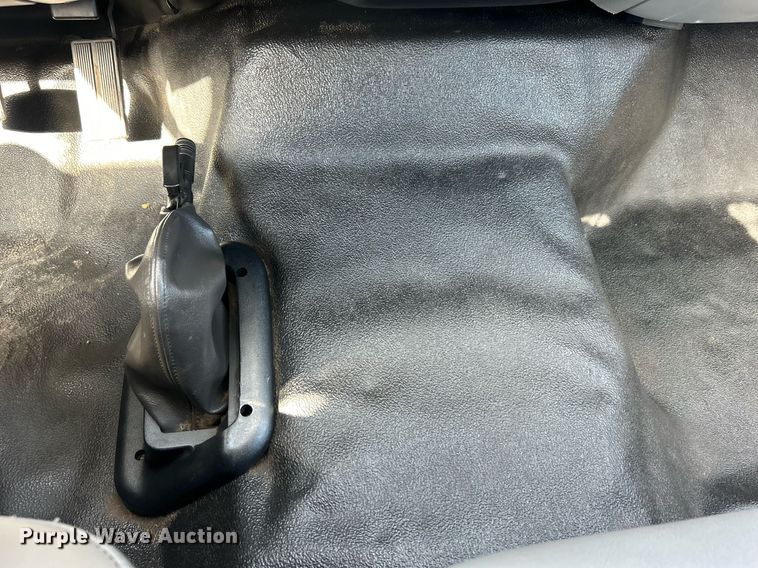 image for item EG1065 2007 Ford F650 Super Duty  flatbed truck