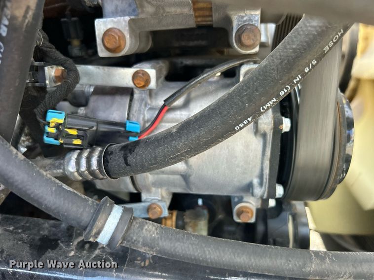 image for item EG1065 2007 Ford F650 Super Duty  flatbed truck