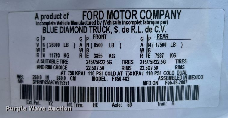 image for item EG1065 2007 Ford F650 Super Duty  flatbed truck