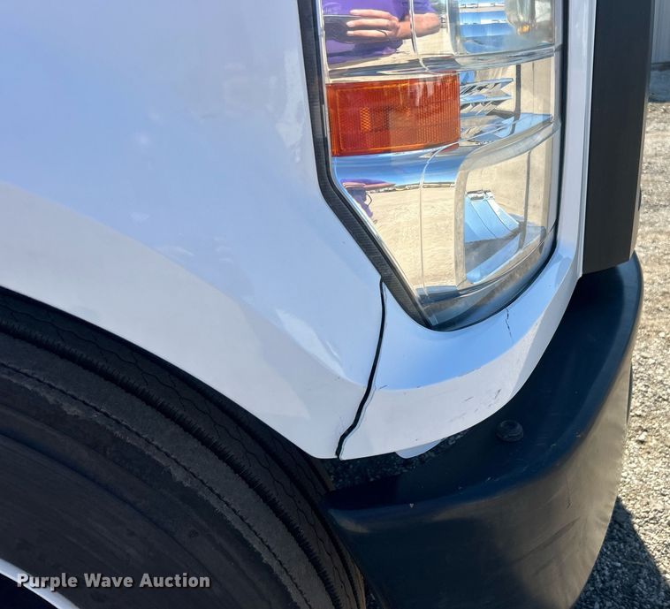 image for item EG1103 2016 Ford F650 Super Duty  box truck