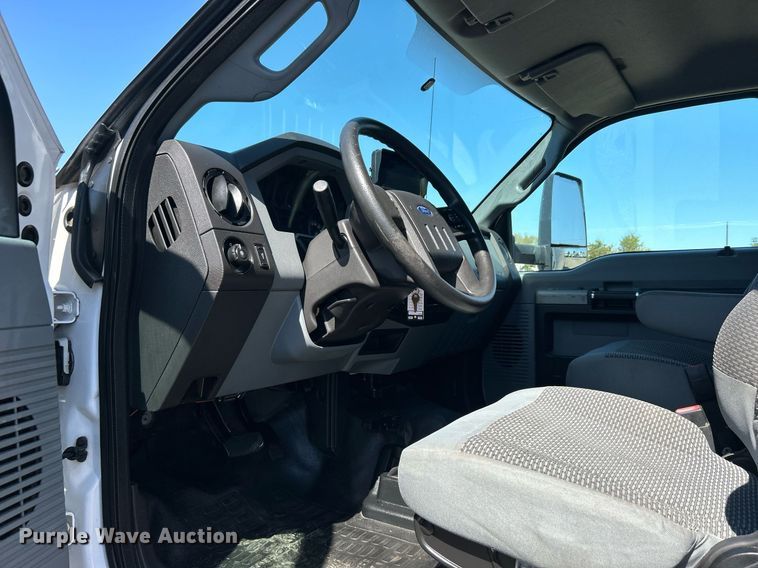 image for item EG1103 2016 Ford F650 Super Duty  box truck