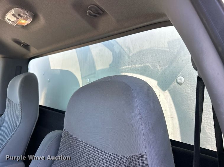 image for item EG1103 2016 Ford F650 Super Duty  box truck