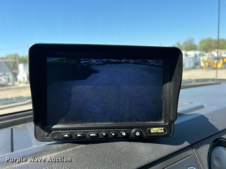 image for item EG1103 2016 Ford F650 Super Duty  box truck