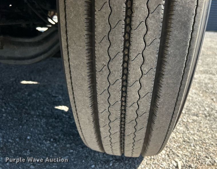 image for item EG1103 2016 Ford F650 Super Duty  box truck