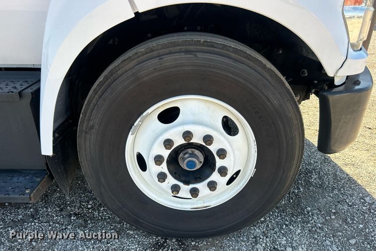 image for item EG1103 2016 Ford F650 Super Duty  box truck