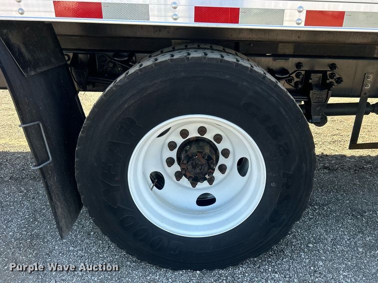 image for item EG1103 2016 Ford F650 Super Duty  box truck