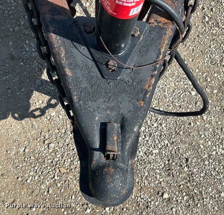 image for item EG1119 1999 Forest River enclosed cargo trailer