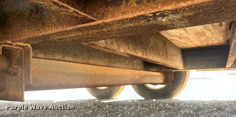 image for item EG1119 1999 Forest River enclosed cargo trailer