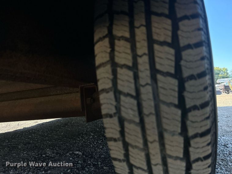 image for item EG1119 1999 Forest River enclosed cargo trailer