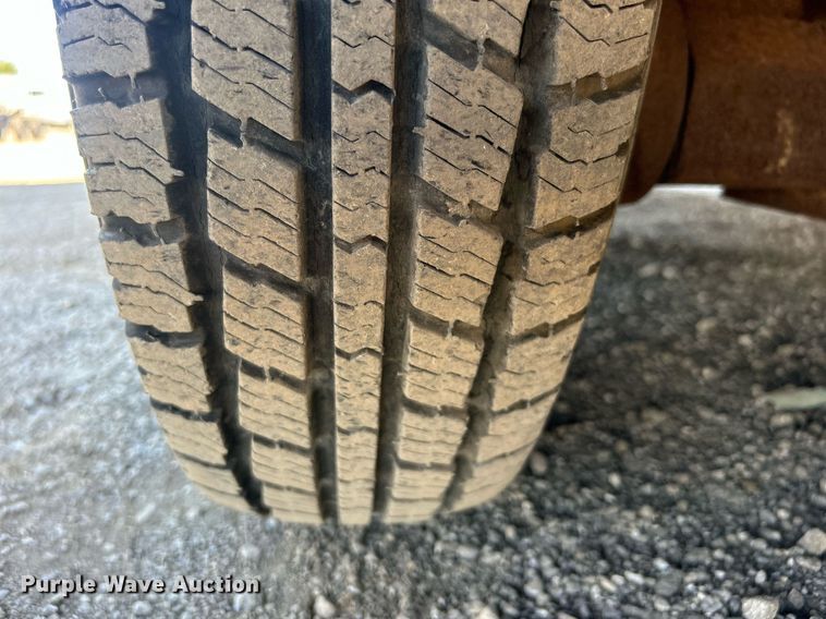 image for item EG1119 1999 Forest River enclosed cargo trailer