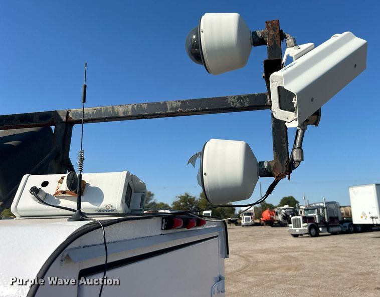 image for item EG1126 2007 CM Trailers enclosed cargo trailer