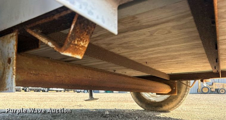 image for item EG1126 2007 CM Trailers enclosed cargo trailer