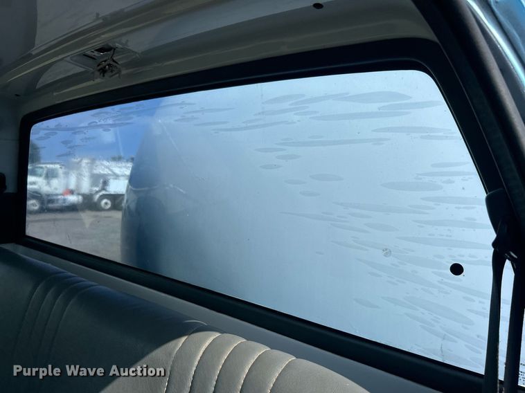 image for item EG1147 2000 Chevrolet  C7500 propane delivery truck