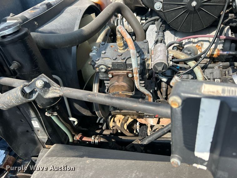 image for item EG1147 2000 Chevrolet  C7500 propane delivery truck