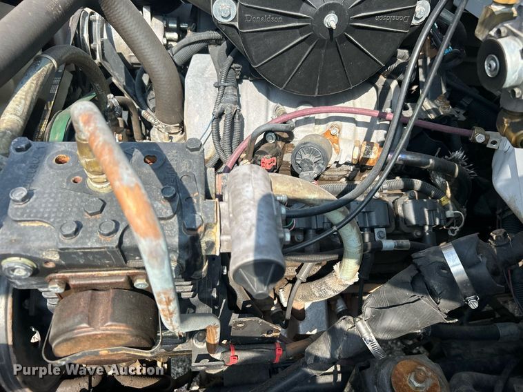 image for item EG1147 2000 Chevrolet  C7500 propane delivery truck