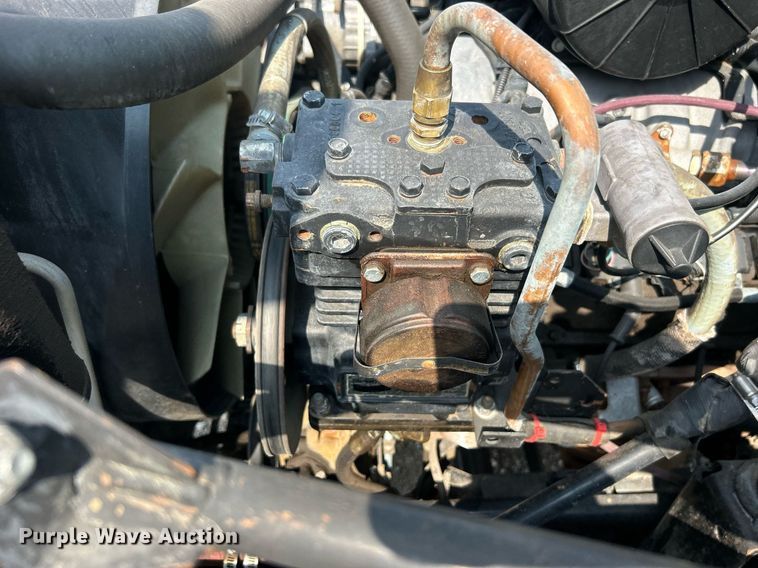 image for item EG1147 2000 Chevrolet  C7500 propane delivery truck