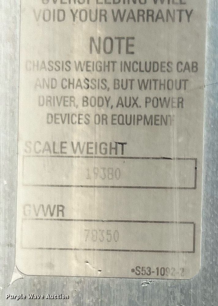 image for item EG1149 2006 Kenworth T800 fuel truck