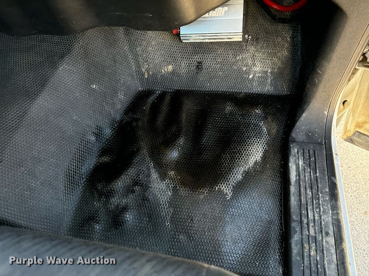 image for item EG6792 2010 Chevrolet Silverado 1500 pickup truck