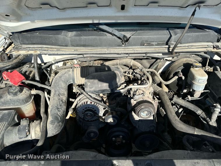 image for item EG6792 2010 Chevrolet Silverado 1500 pickup truck