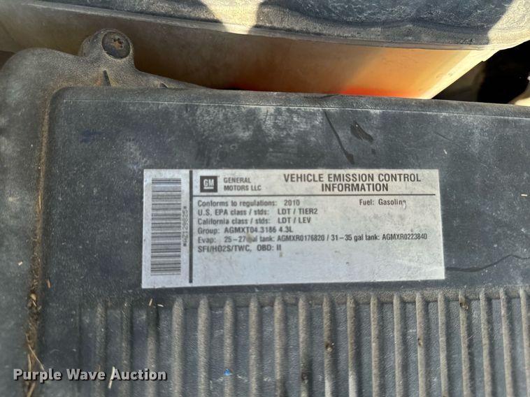 image for item EG6792 2010 Chevrolet Silverado 1500 pickup truck