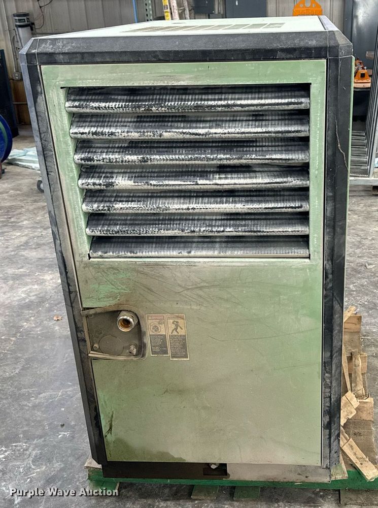 image for item EG6798 2013 Sullair 1809E AC air compressor