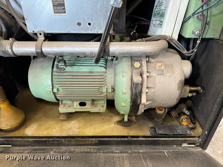 image for item EG6799 2016 Sullair 1809E AC air compressor