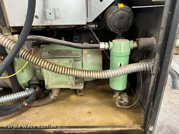 image for item EG6799 2016 Sullair 1809E AC air compressor