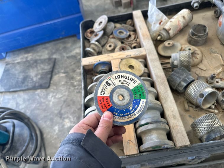 image for item EG6802 (2) stone routers