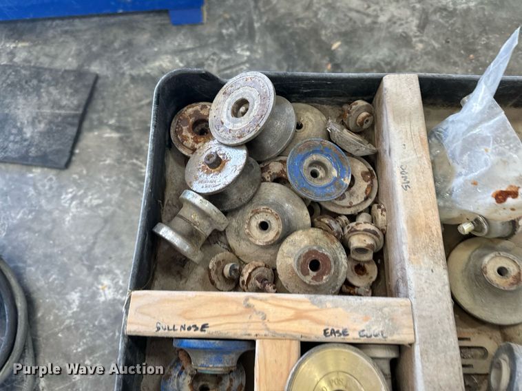 image for item EG6802 (2) stone routers