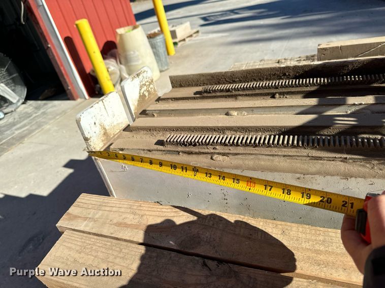 image for item EG6803 0 Park industries Cougar granite bridge saw