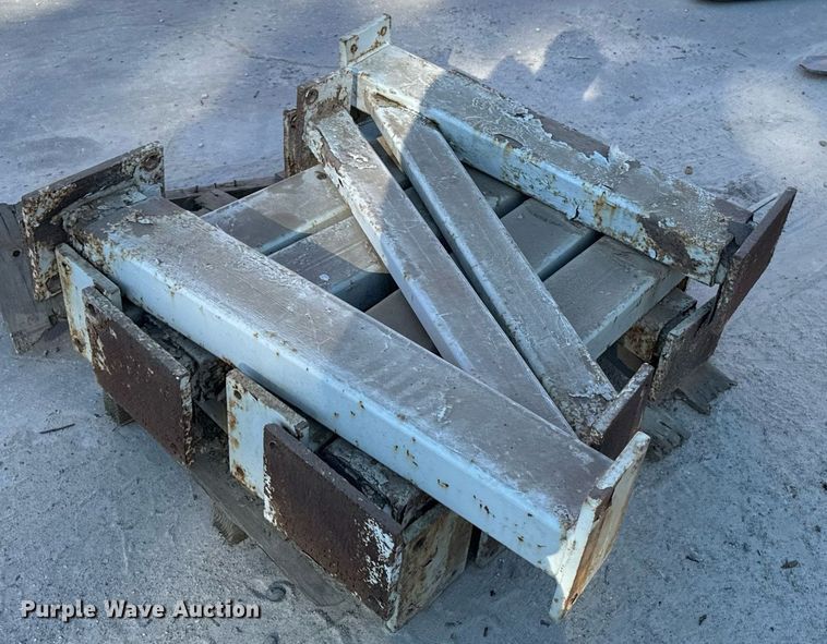 image for item EG6803 0 Park industries Cougar granite bridge saw