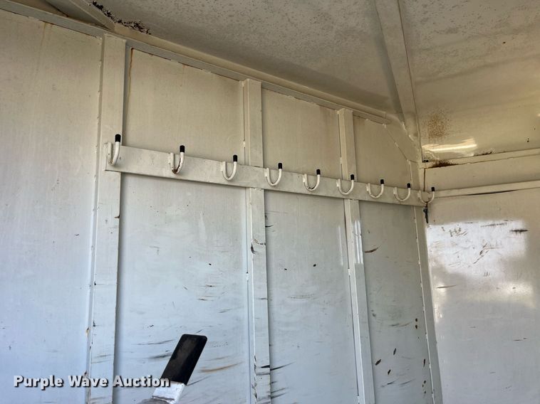 image for item EH2842 2008 Circle D Corp 6816GNST livestock trailer