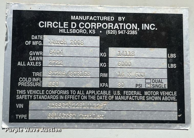 image for item EH2842 2008 Circle D Corp 6816GNST livestock trailer