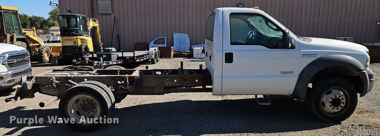 image for item EI8444 2005 Ford F450 Super Duty XL truck cab and chassis