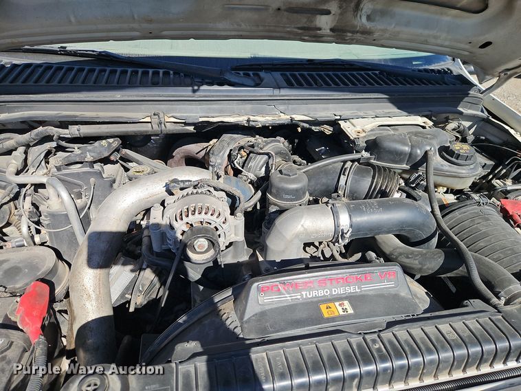 image for item EI8444 2005 Ford F450 Super Duty XL truck cab and chassis