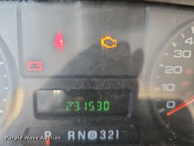 image for item EI8444 2005 Ford F450 Super Duty XL truck cab and chassis