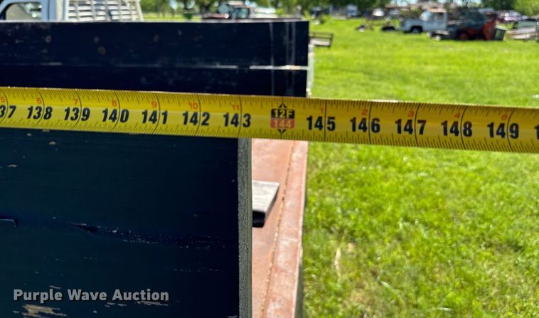 image for item EJ0496 2000 Ford F550 Super Duty XL dump truck