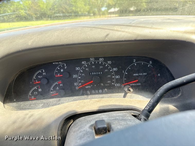 image for item EJ0496 2000 Ford F550 Super Duty XL dump truck