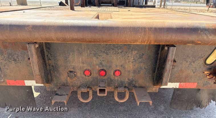 image for item EJ3106 2013 Ford F550 Crew Cab flatbed truck