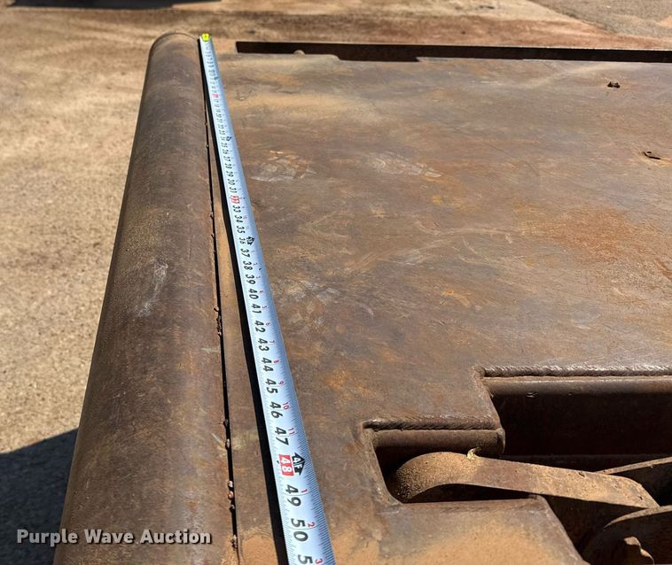 image for item EJ3106 2013 Ford F550 Crew Cab flatbed truck