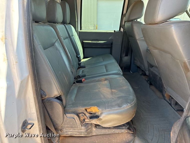 image for item EJ3106 2013 Ford F550 Crew Cab flatbed truck