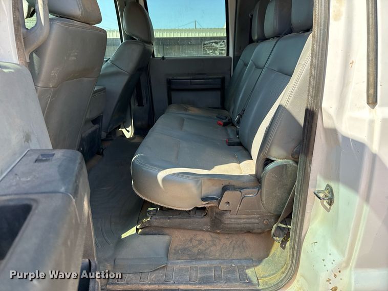 image for item EJ3106 2013 Ford F550 Crew Cab flatbed truck