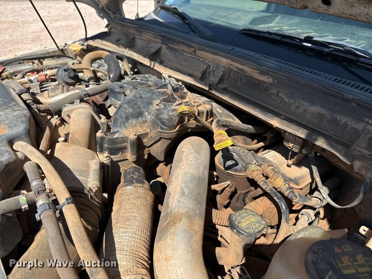 image for item EJ3106 2013 Ford F550 Crew Cab flatbed truck