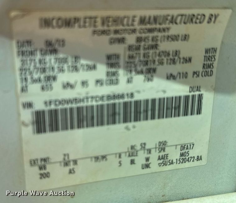 image for item EJ3106 2013 Ford F550 Crew Cab flatbed truck