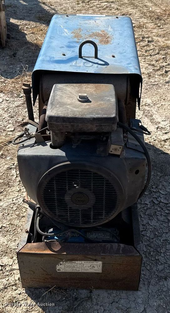image for item EJ3113 1995 Miller Bobcat 225G Plus welder/generator