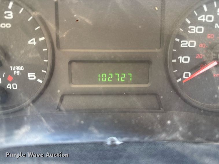 image for item EJ3116 2005 Ford F550 Super Duty XL flatbed truck