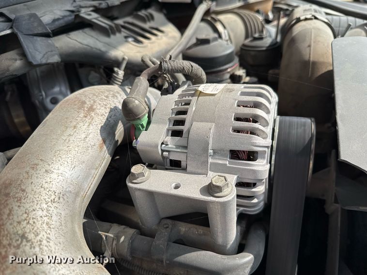 image for item EJ3116 2005 Ford F550 Super Duty XL flatbed truck