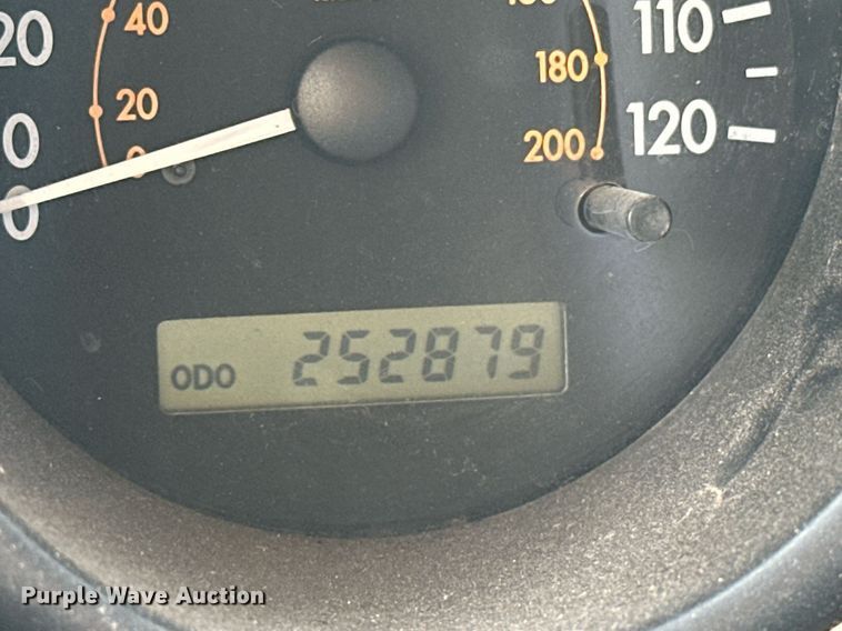 image for item EJ4882 2004 Chevrolet  Aveo 