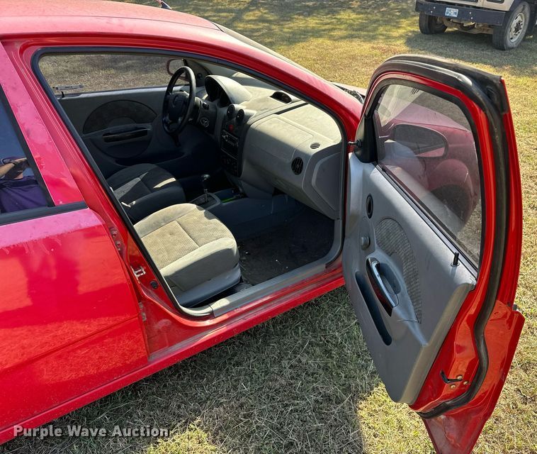 image for item EJ4882 2004 Chevrolet  Aveo 