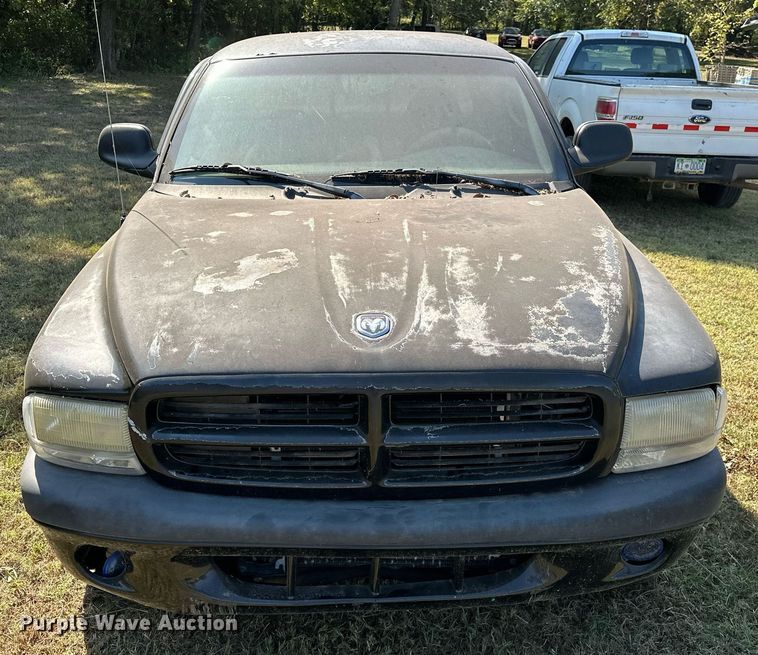 image for item EJ4883 2002 Dodge  Dakota Sport Club Cab pickup truck